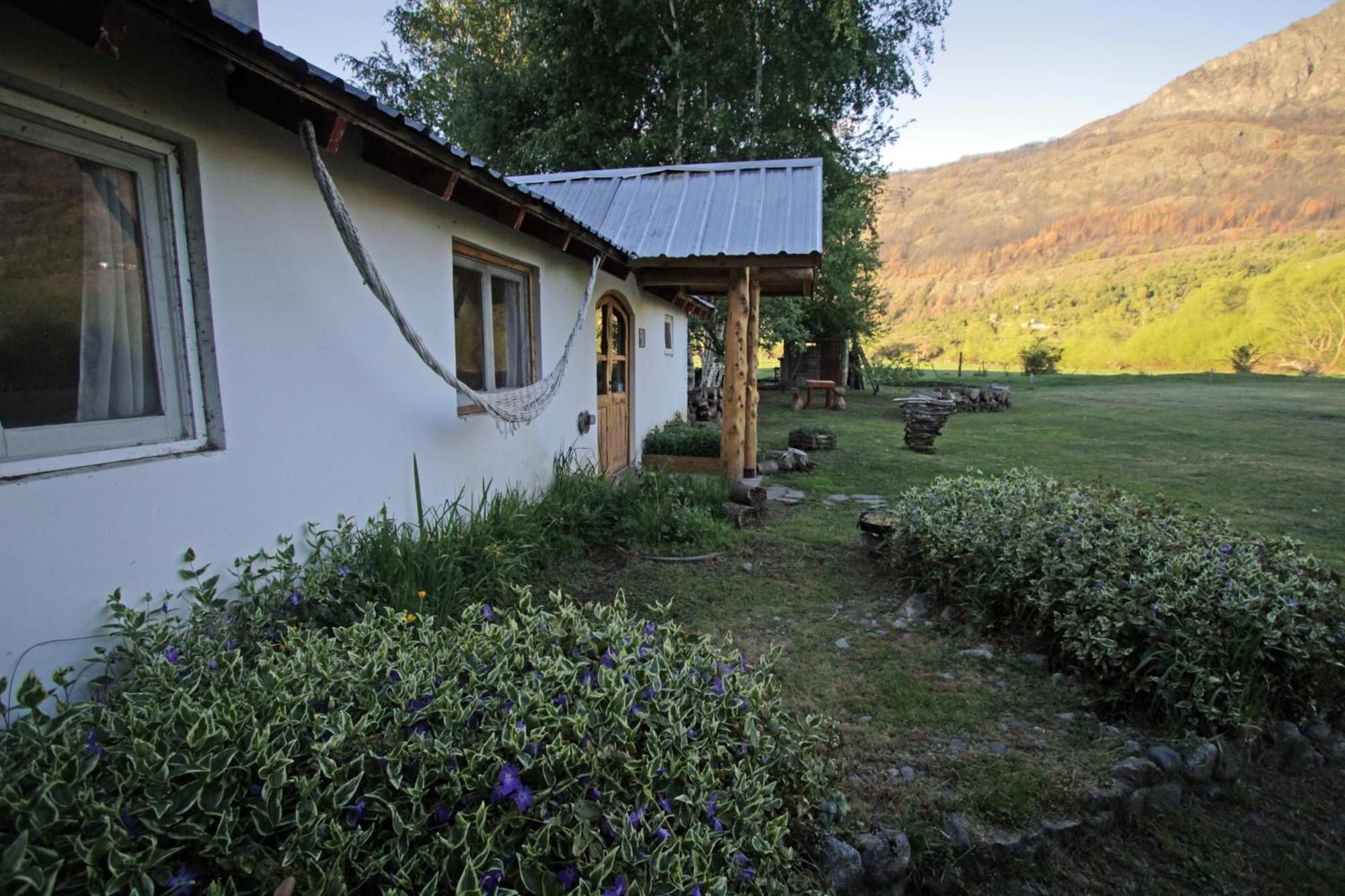 Hostel Lc Hoyo de Epuyén Exterior foto